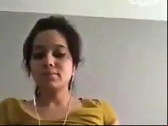 Indian Aunty Show Her Boobs