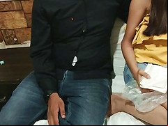 Tharki Budhe Ne Jwani Ke Maze Liye Virgin Ladki Ki Marr Ke
